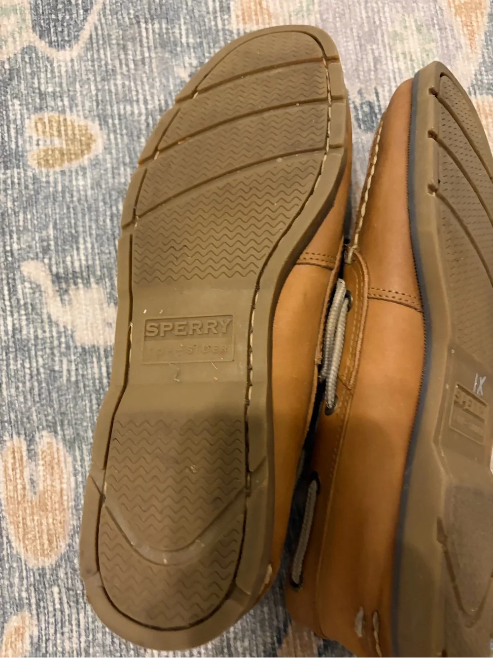 Sperry Men's Classic Tan Leather Boat Shoes